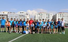 Van’da Futbol Antrenörü Mecit Tekin’in Kazandırdığı Genç Kızlar 2. Lig’e Yükselmek İçin Hazırlanıyor